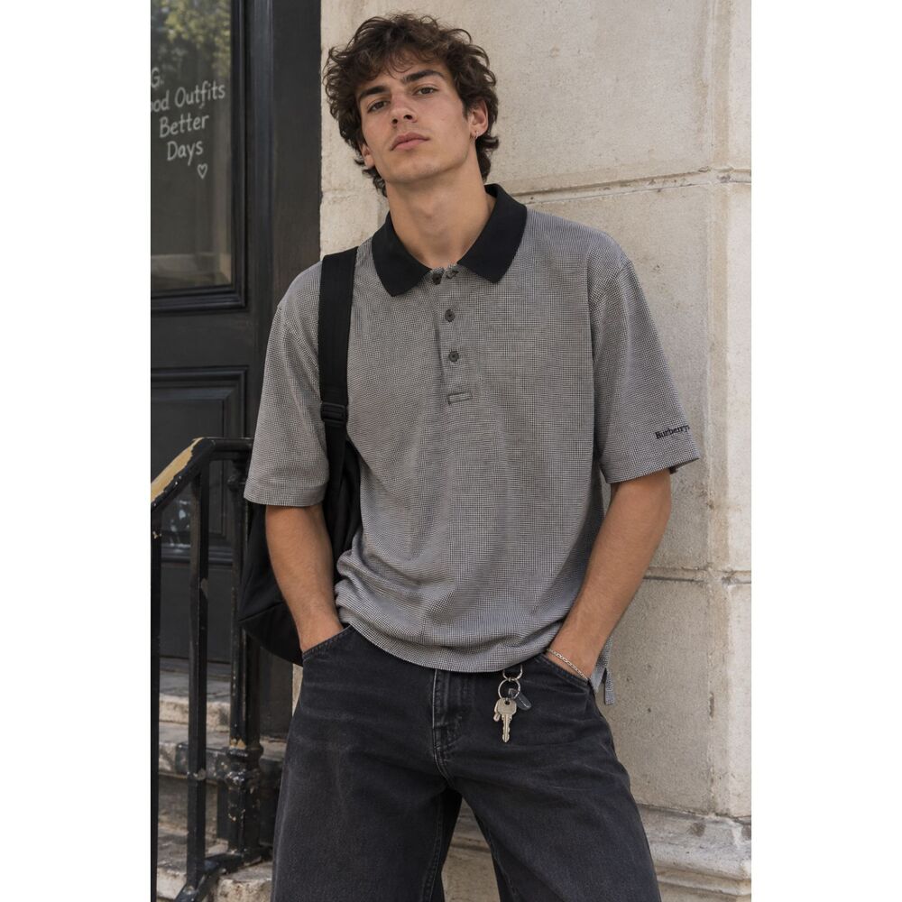Vintage Burberrys Black White 100% Cotton Retro Polo Shirt Top  Mens Size Medium